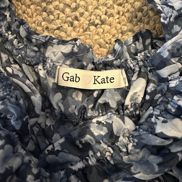 Blue Floral Ruffle Top - Picture 3 of 4